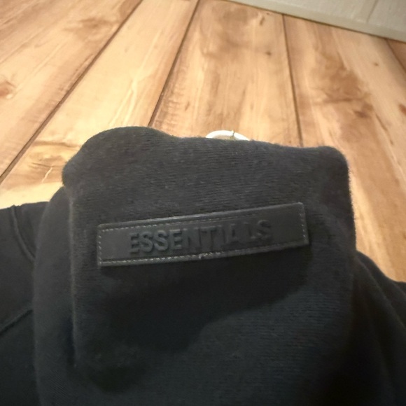 Essentials Fear of God Black Hoodie - Picture 11 of 12